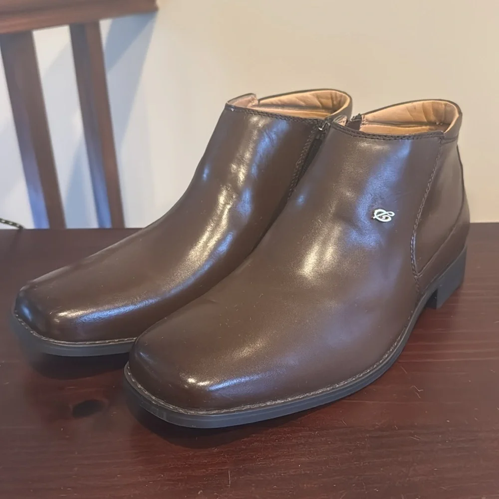La Milano brown leather ankle boots bootie dress boots 10.5